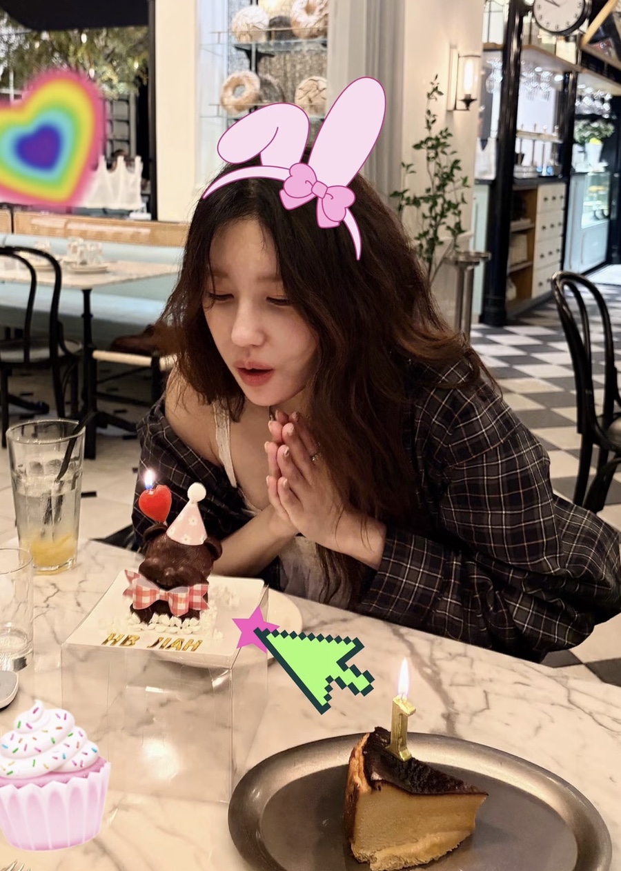 애를 안 낳아서 안 늙었다는데.. 20대보다 예쁜 48세 연예인 레깅스 패션 예상과 전혀 다른 반응이 이미지 2