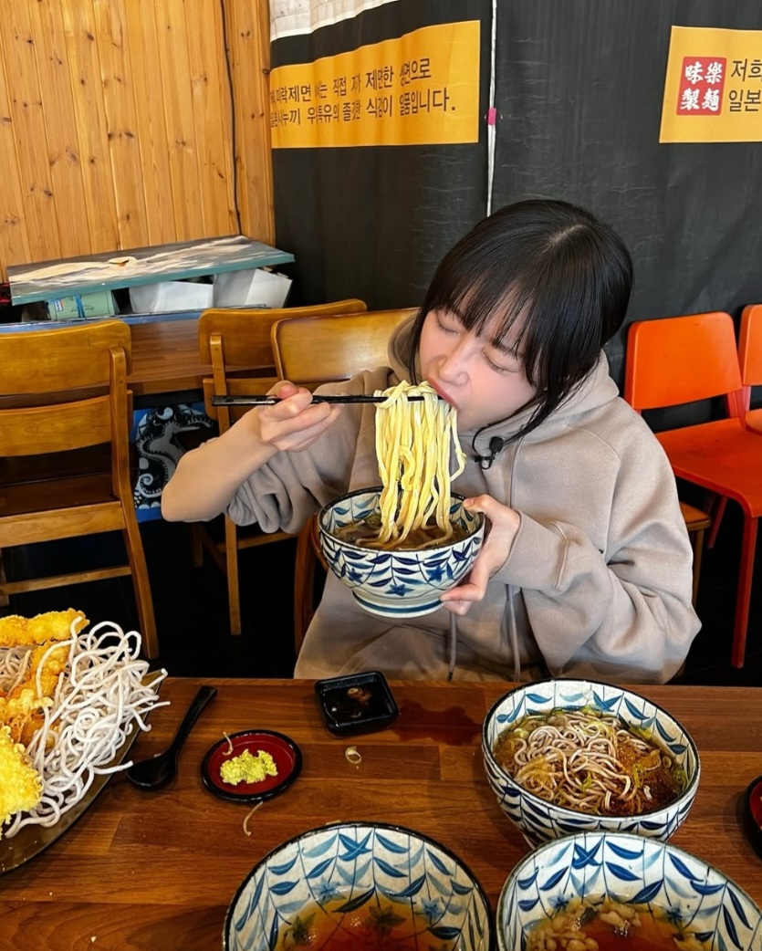 잘 먹어서 억대 벌었는데...먹방 유튜버 수익 중단 시작 최근 분위기가 확 바뀌었다 이미지 3