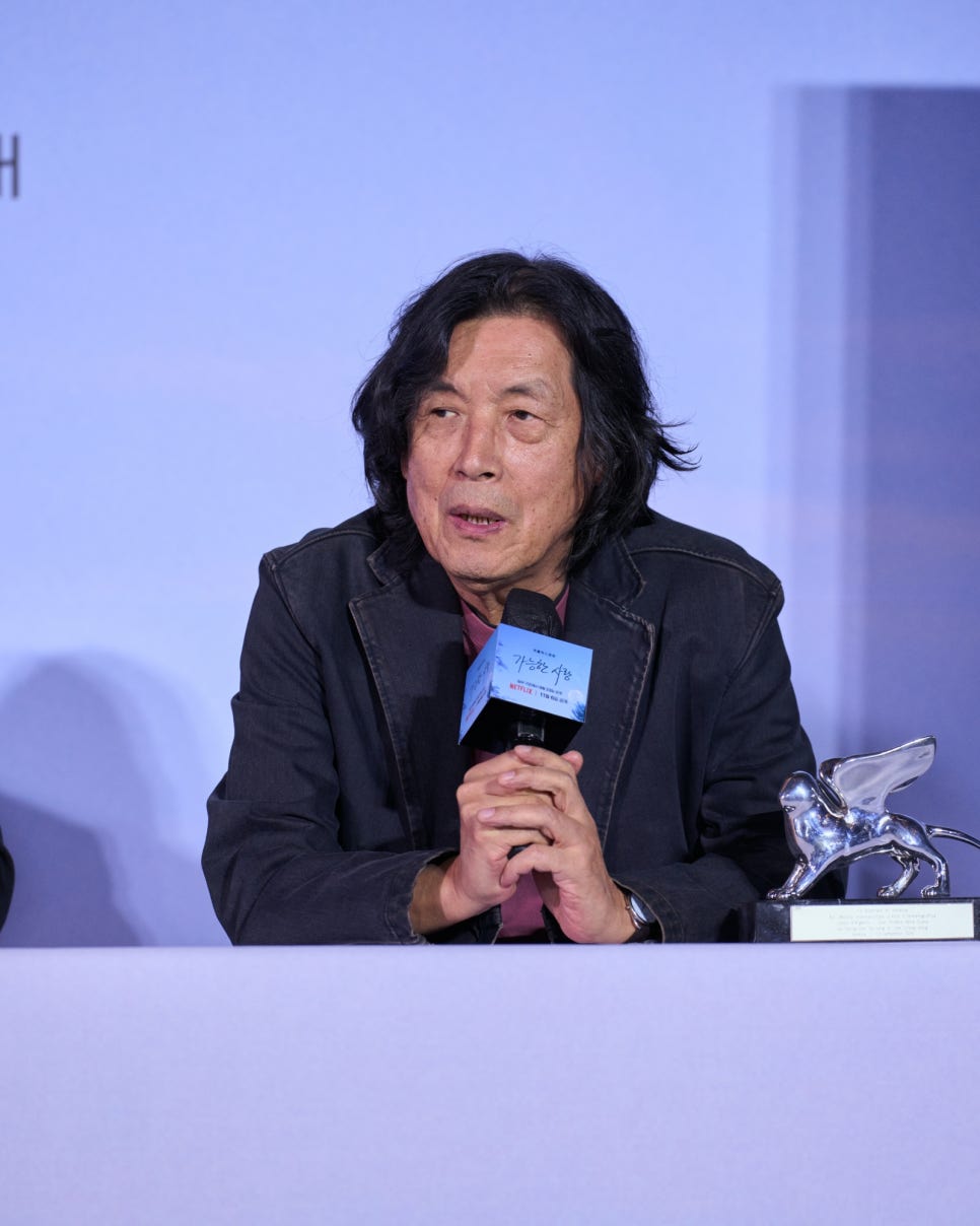 베니스에서 무대 앞으로 달려오는 기자들 보며 뭐 잘못한 줄 알았다 한 장면으로 분위기가 바뀐 이유 이미지 1