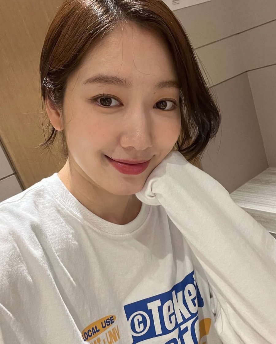 박신혜 둘째 딸 출산 관계가 다시 주목받는 이유는 이미지 1