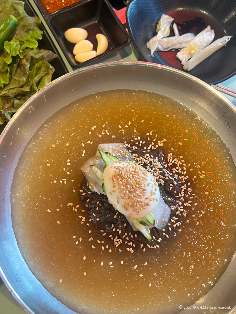 꾸석지돌판한우 서울대입구역점 사진 7