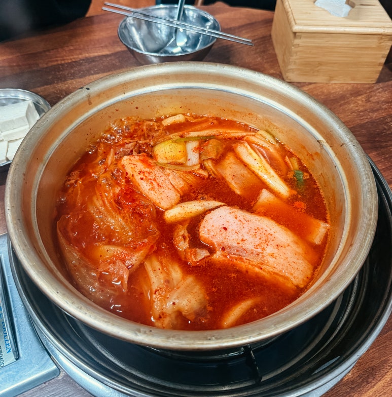 명동찌개마을 철산점 사진 8