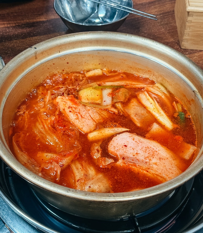 명동찌개마을 철산점 사진 3