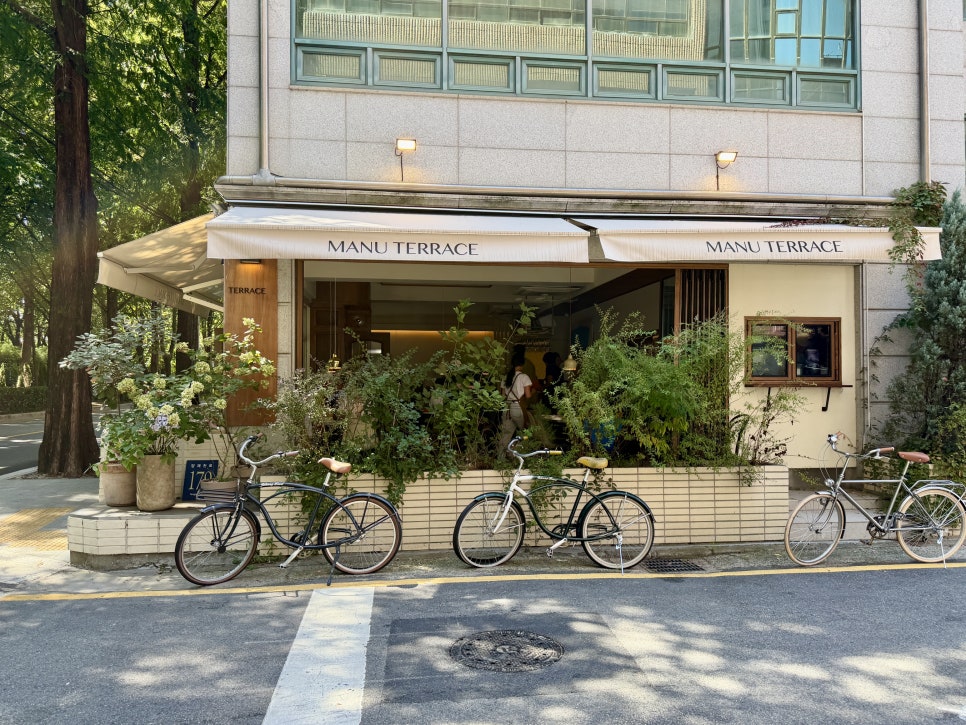 MANU TERRACE · KAIROS DESIGN