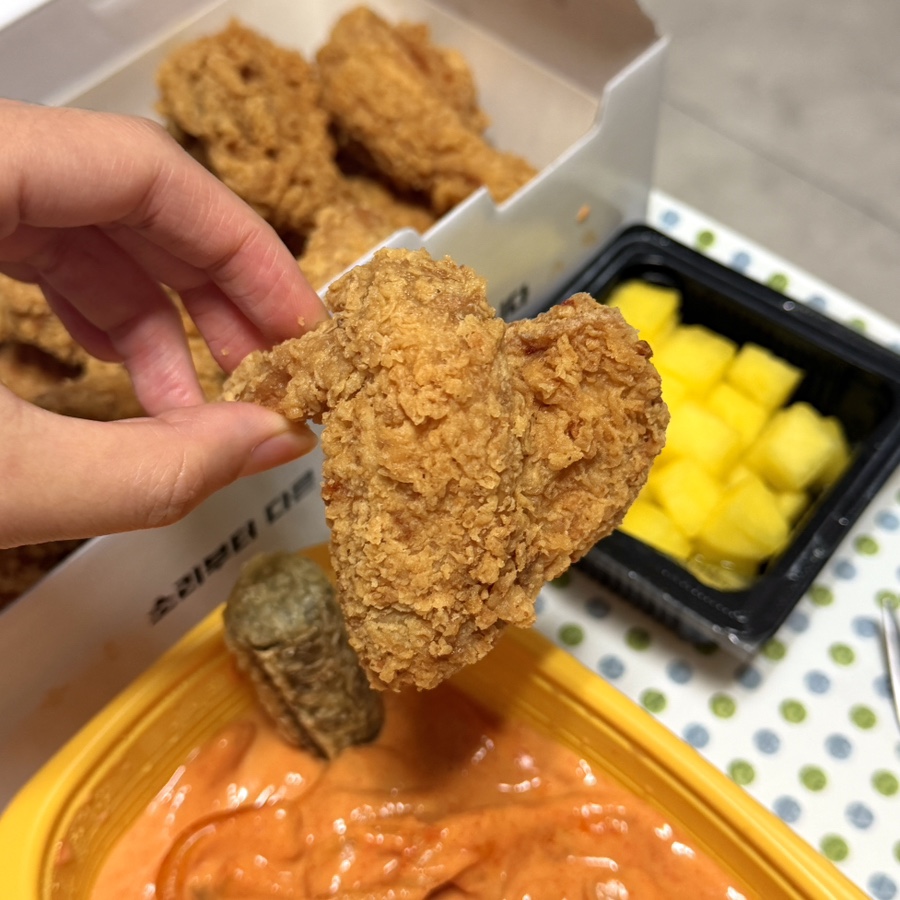 치킨플러스 수원권선점 사진 8