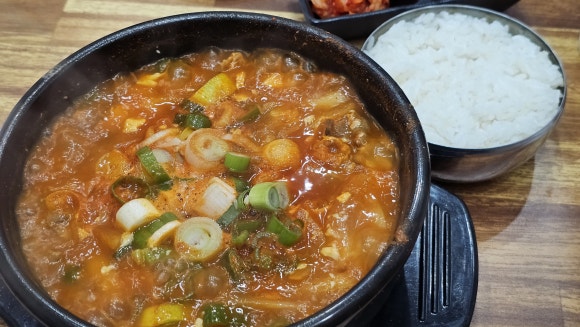 순진한두부 든든한제육이 사진 3