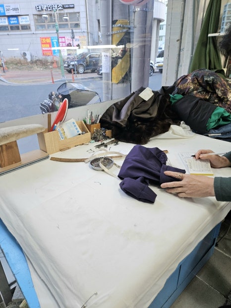 명품옷수선 남산점 매장 사진