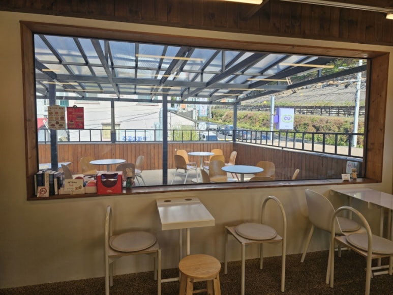 트리플선카페 이미지