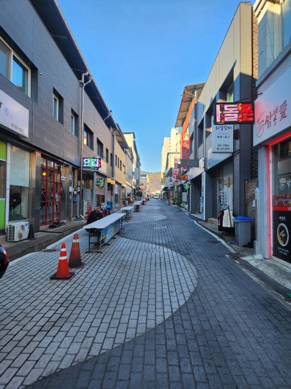 흑마늘 두부전골 한우국밥 이미지