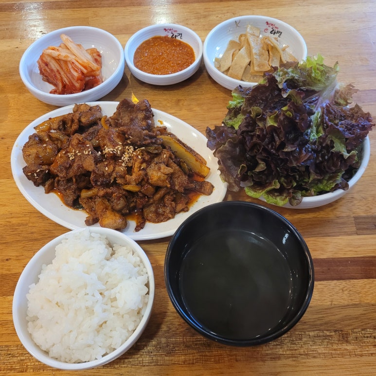 제육의법칙 여의도점 사진 7