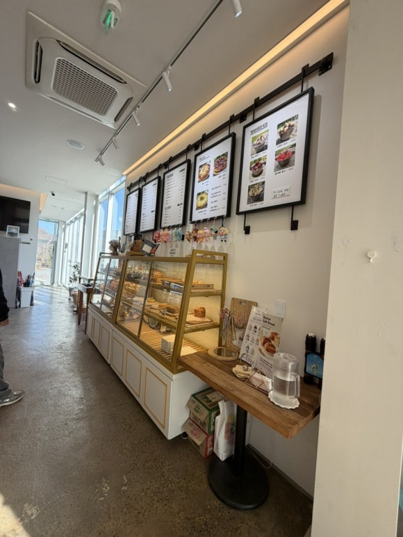 카페오무아무아 이미지