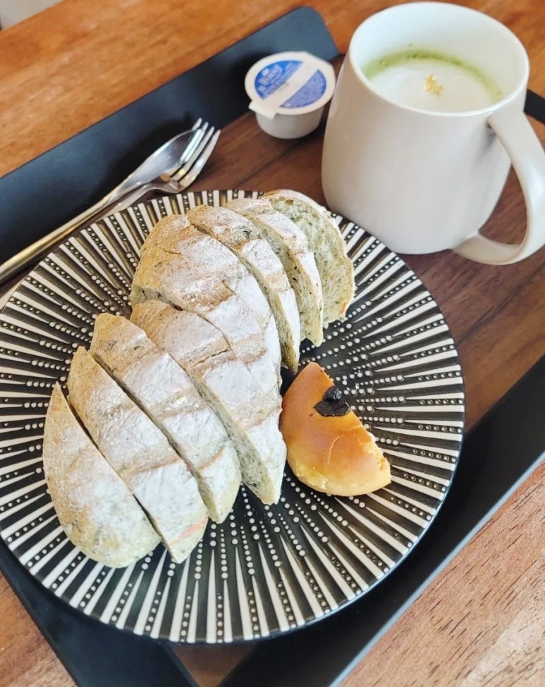 다옴베이커리카페 이미지