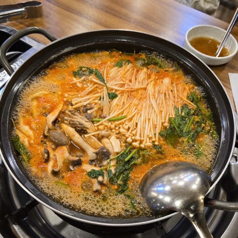 일석삼조버섯매운탕 반포점 사진 7