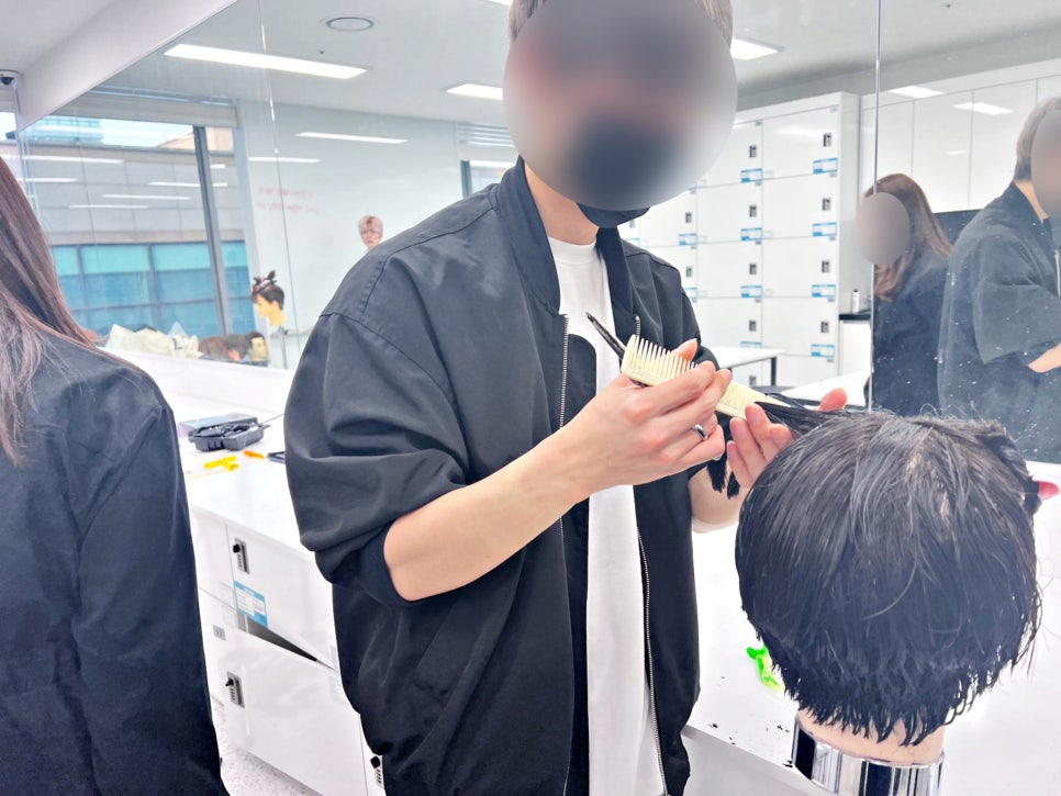 김포미용학원, 실무 중심 단계별 커리큘럼으로 디자이너 되기 — 사진 4