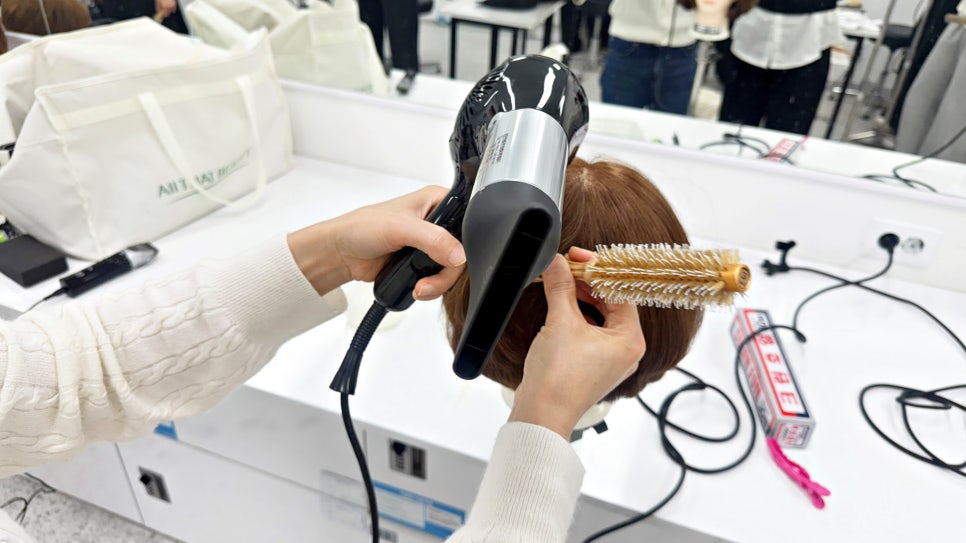 김포미용학원, 실무 중심 단계별 커리큘럼으로 디자이너 되기 — 사진 10
