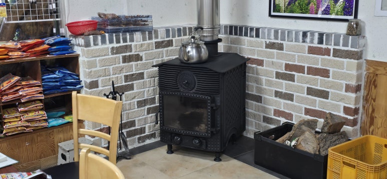 함박눈 내린 다음날 성주리 낚시터에서^^