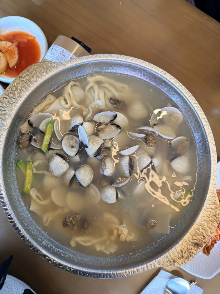 오만복 손칼제비 사진 3