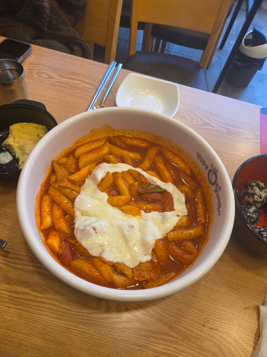 동대문엽기떡볶이 서울대입구점 사진 6