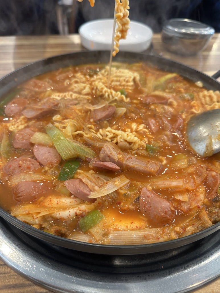 윤씨네부대찌개부대전골 사진 7