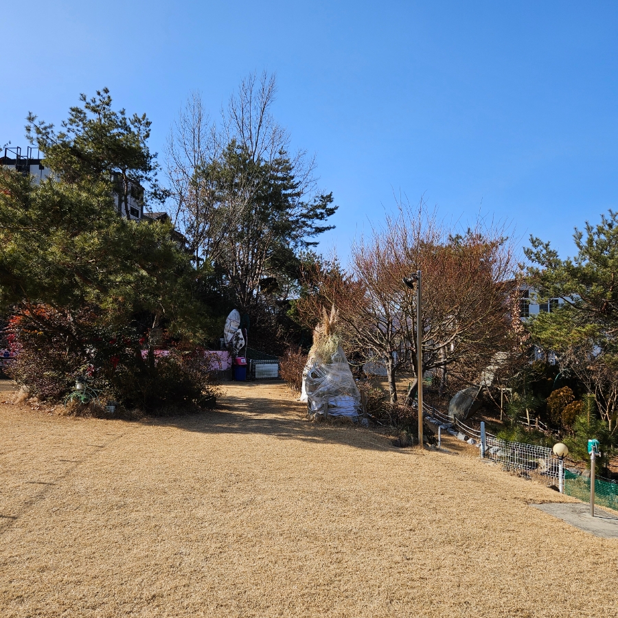 밀양 쿠쿠숲펜션: 강아지 개별 운동장 완비 부산 근교 애견동반 — 사진 8