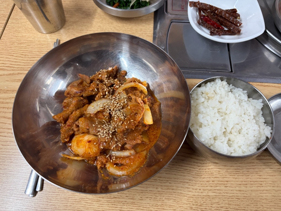 꺼먹돼지집 사진 4