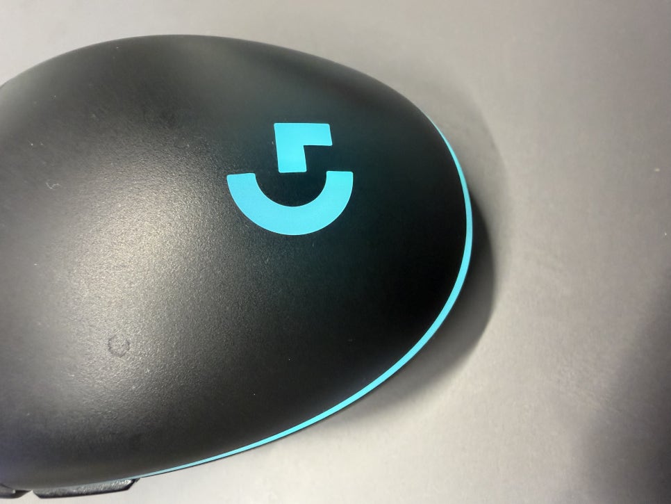 로지텍 2세대 LightSync 게이밍 유선 마우스 가성비 리뷰