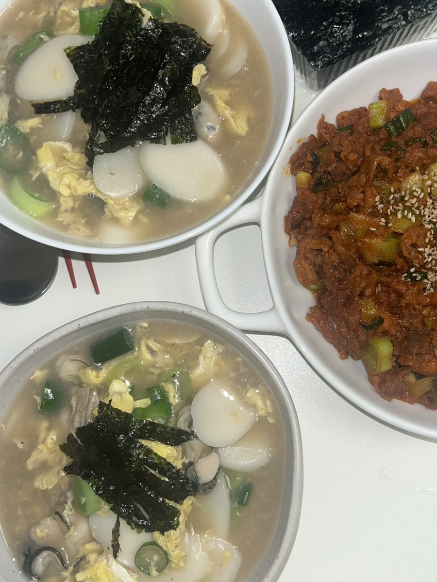 굴로 만들 수 있는 음..