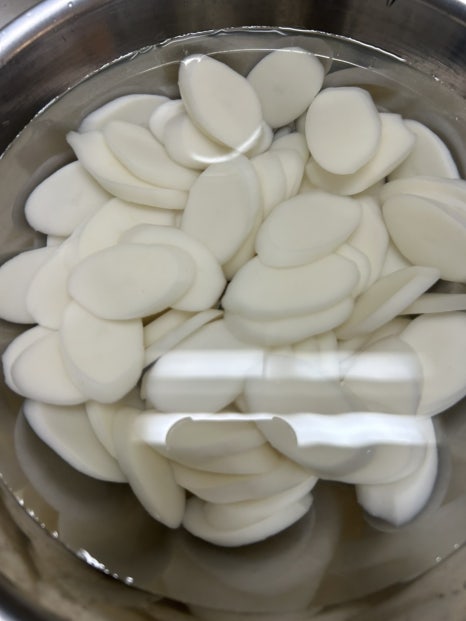 굴로 만들 수 있는 음..