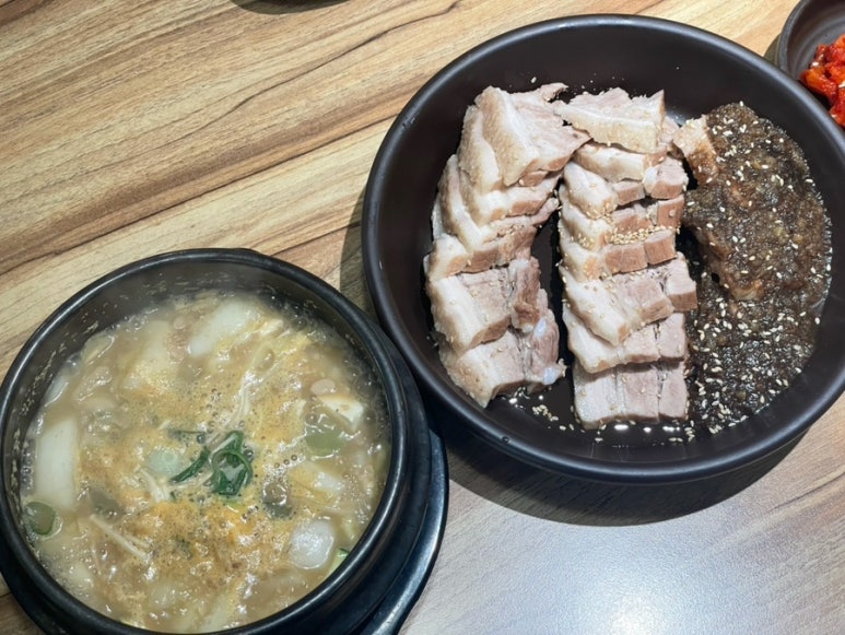 단양흑마늘쌈밥 이미지