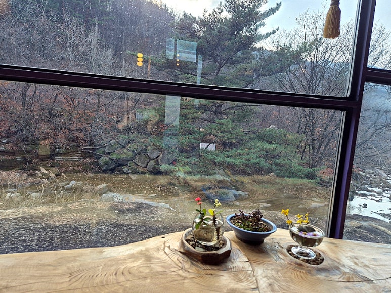 카페 돌 이미지