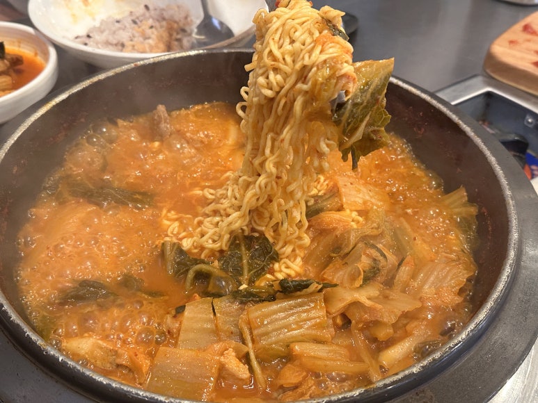 듬박이 범계점 사진 5