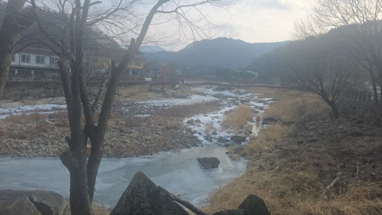 사인암 주차장 이미지