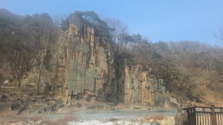 사인암 주차장 이미지