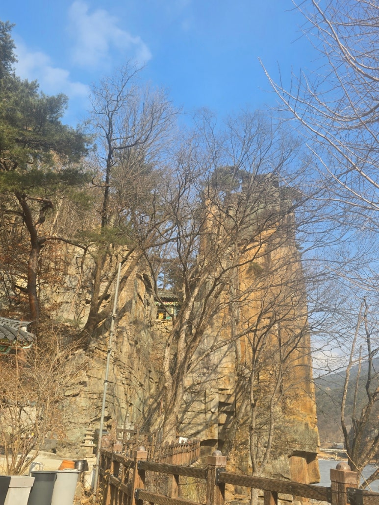 사인암 주차장 이미지