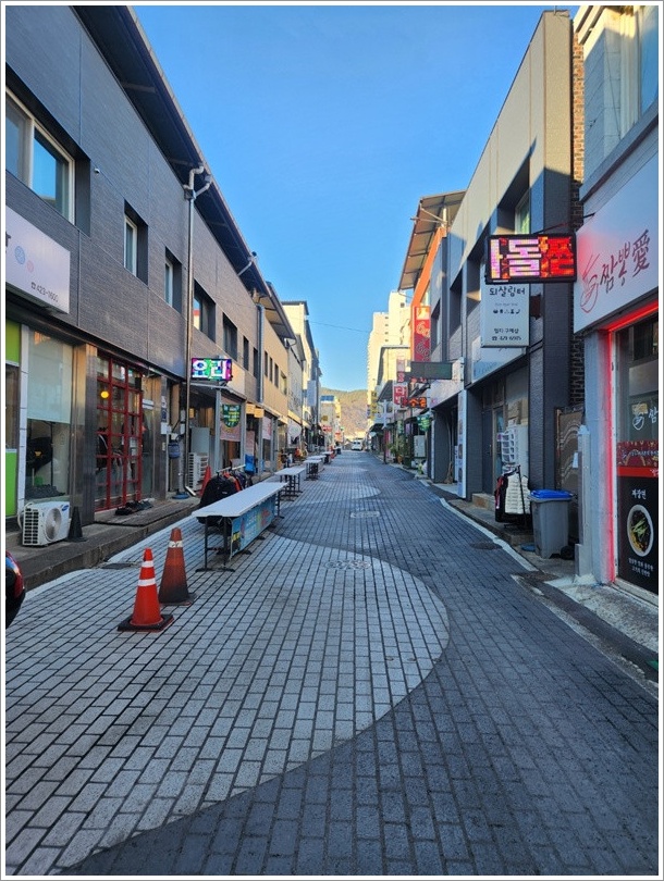 흑마늘 두부전골 한우국밥 이미지