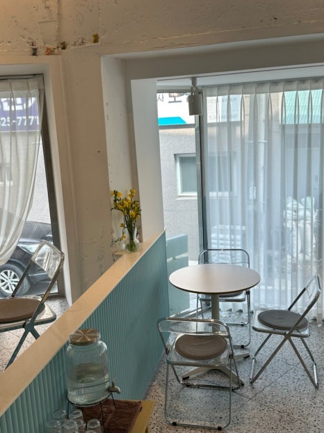 스물넷일곱 이미지