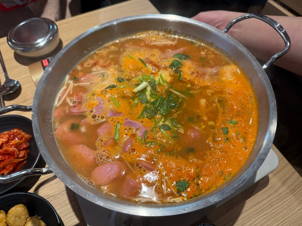 진담부대찌개 삼성포스코센터점 사진 2