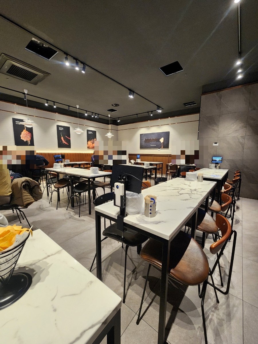 교촌치킨 잠실2호점 사진 3