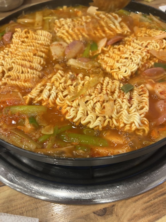 윤씨네부대찌개부대전골 사진 5