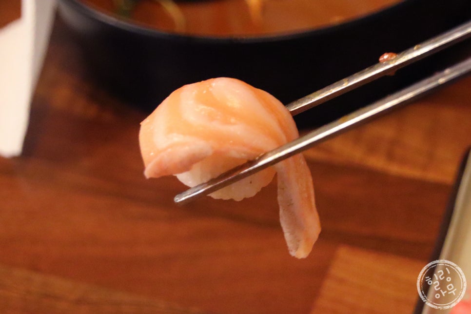 육회바른연어 부평역점 사진 4