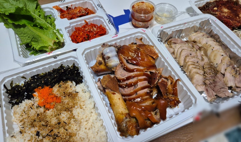 귀한족발 충정로점 대표 사진