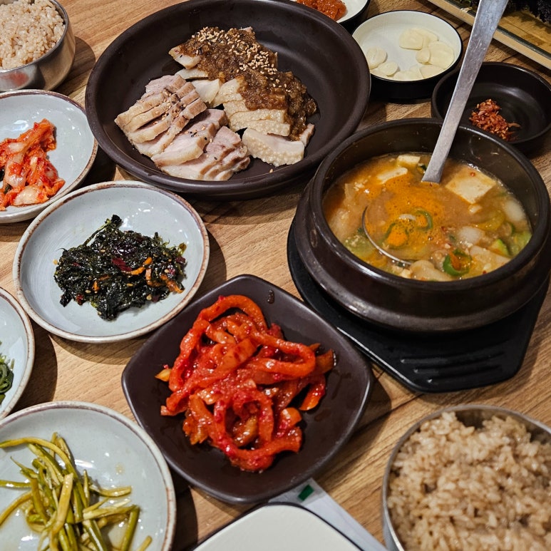 단양흑마늘쌈밥 이미지