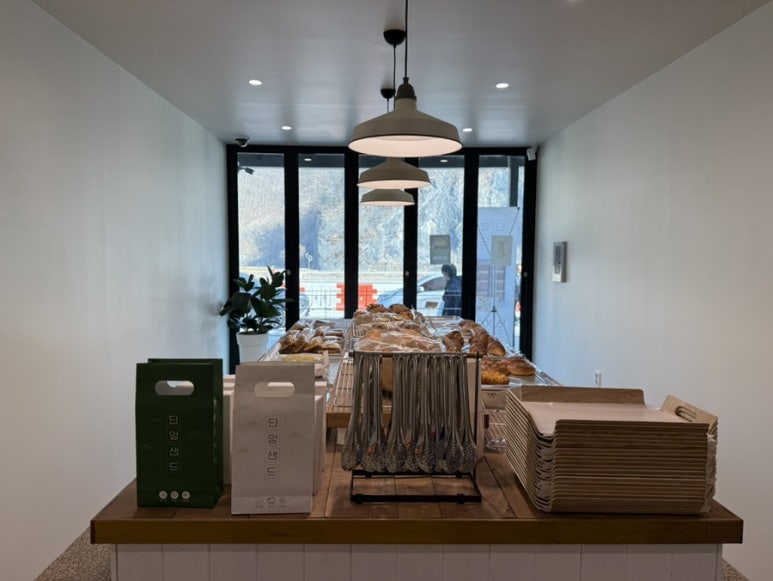 이끼베이커리 강변점 이미지