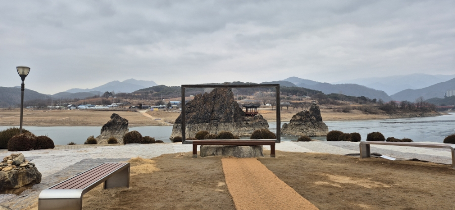 도담삼봉 이미지