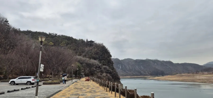 도담삼봉 이미지