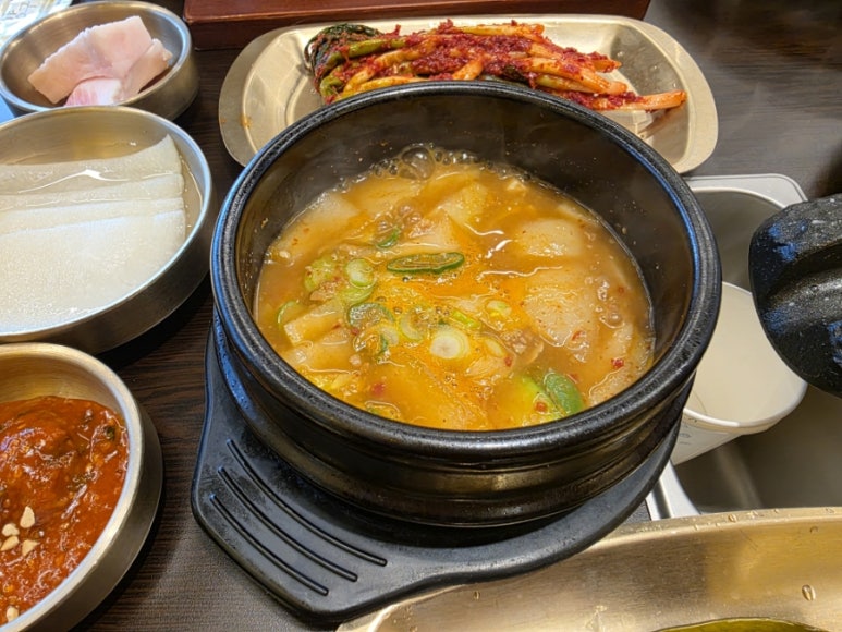 삼겹식당 중앙역 사진 8