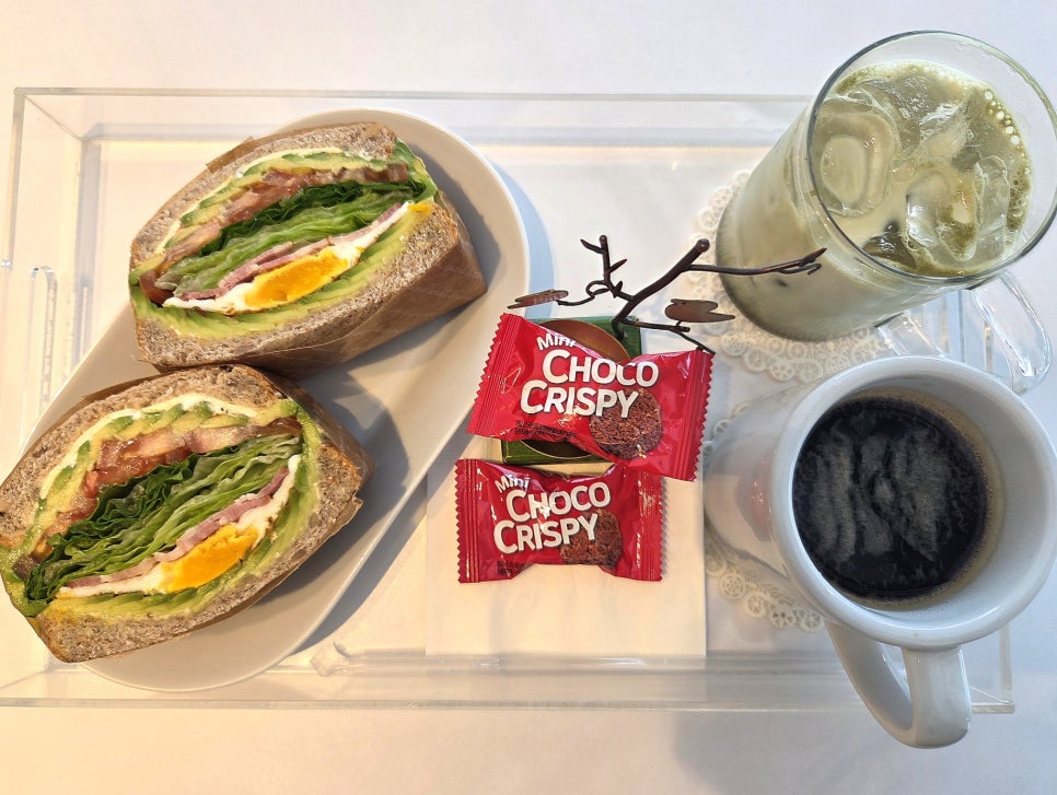 스물넷일곱 이미지