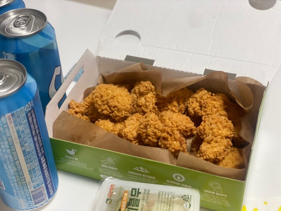 자담치킨 수원영통점 사진 6