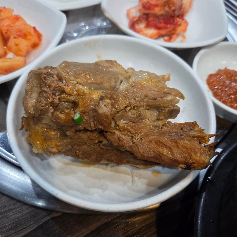 24시뼈다귀탕 중문점 사진 6