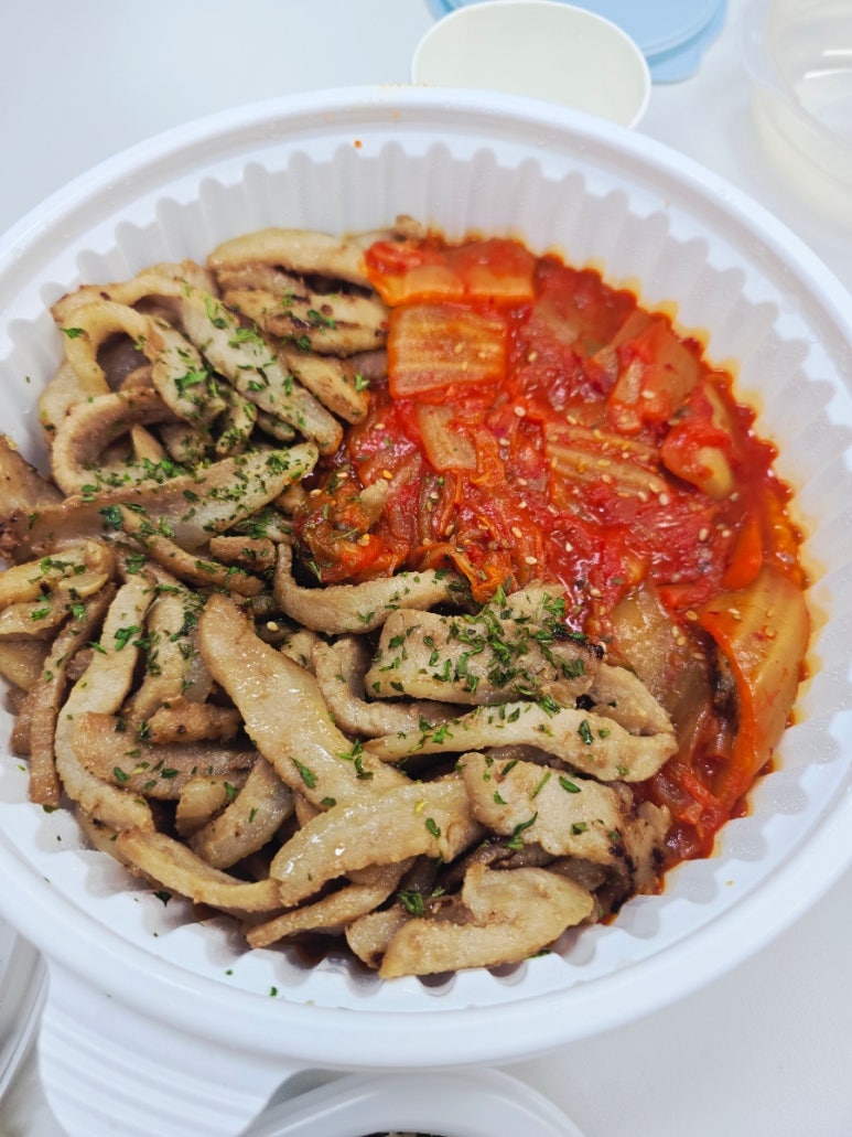 돼지게티 철산점 사진 8
